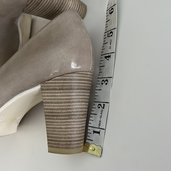 Dorking by Fluchos Patent Leather Rubi Pumps Block Heel Nude-Greyish-Beige - Picture 15 of 16